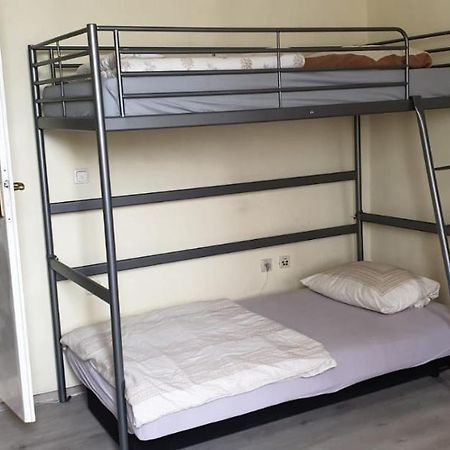 Ma-A2 Single Wohnung Krefeld Bagian luar foto